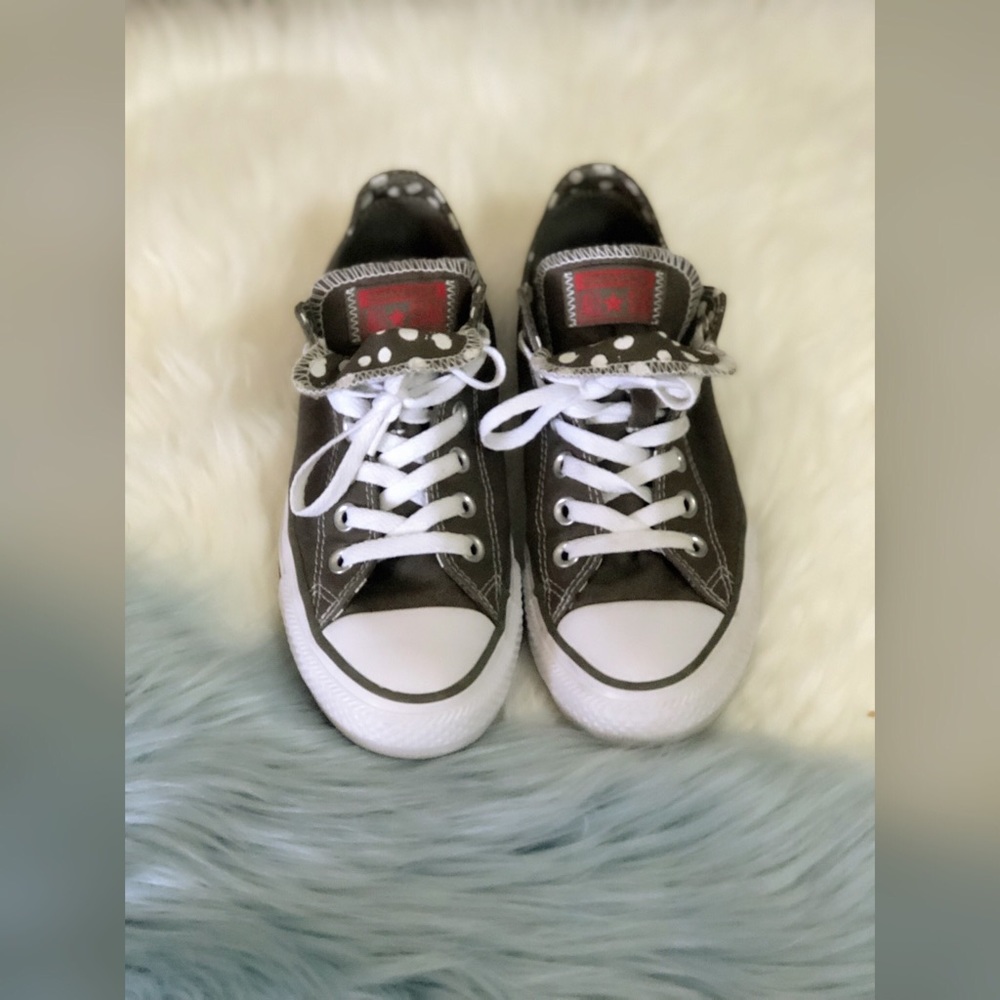 Gray Converse Women’s Sneakers